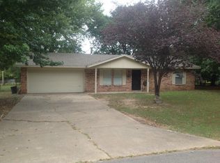 300 Jay Ave, Elkins, AR 72727
