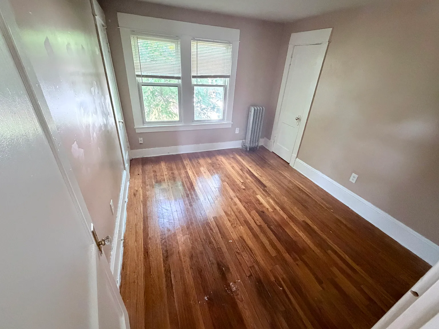 3 bed, 2680 sqft, $850 — Photo 3