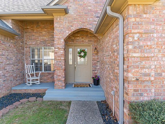 5th image of 14990 Boaz Ln
