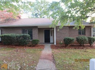 1598 Circlestone Dr, Stone Mountain, GA 30088