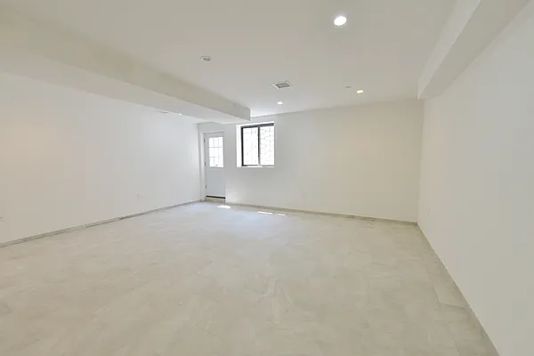 Rented by KMA Property Group LLC | media 4