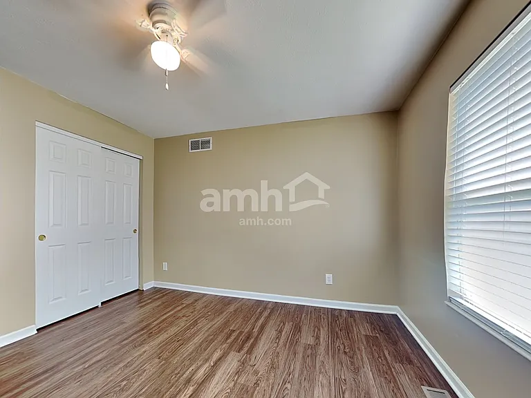 6401 Sharps Ridge Ct — Photo 14
