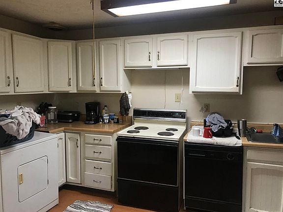 5th image of 522 S Oak St