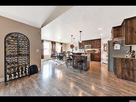 5th image of 589 N Appellation Dr