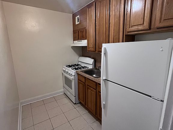 4th image of 8855 Bay Pkwy APT 3J