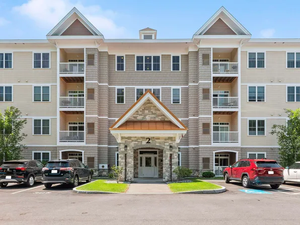 2 Henry David Drive #205, Nashua, NH 03062