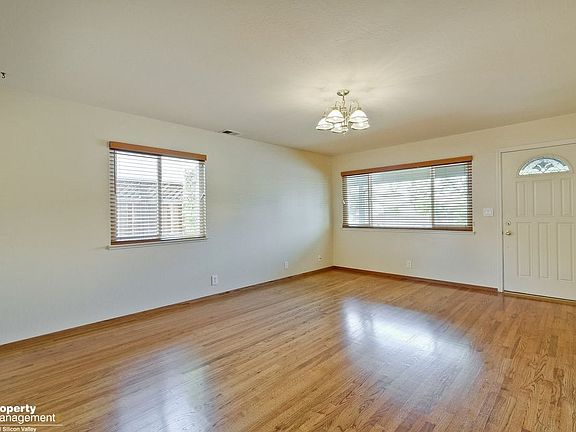 2nd image of 5046 Castlewood Dr
