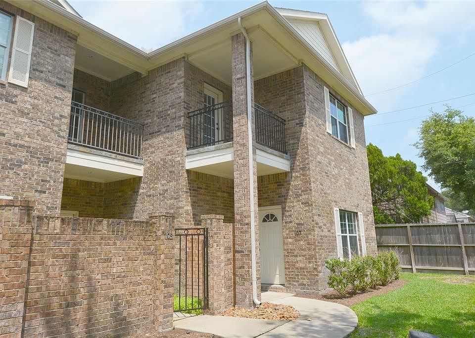 1st image of 2865 Westhollow Dr Unit 107
