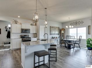 4610 N 180th Ave, Circle Omaha, NE 68022