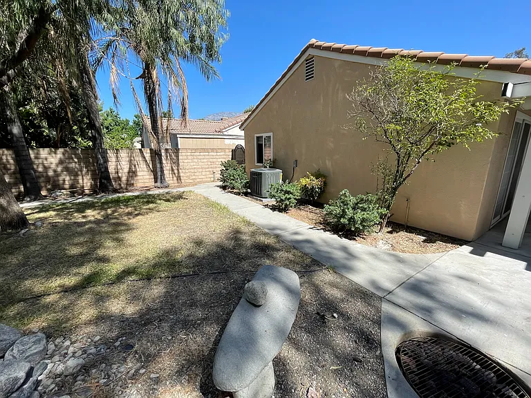 12697 Saffron Ct — Photo 28