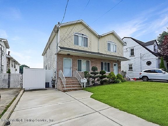 2nd image of 60 Evelyn Pl