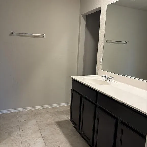 5106 Vivien St — Photo 6