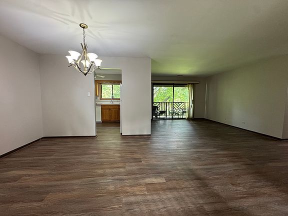 2nd image of 1737 Harrow Ct APT B