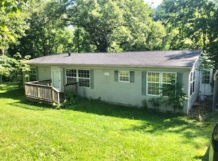 209 Deer Dr, Altamont, IL 62411