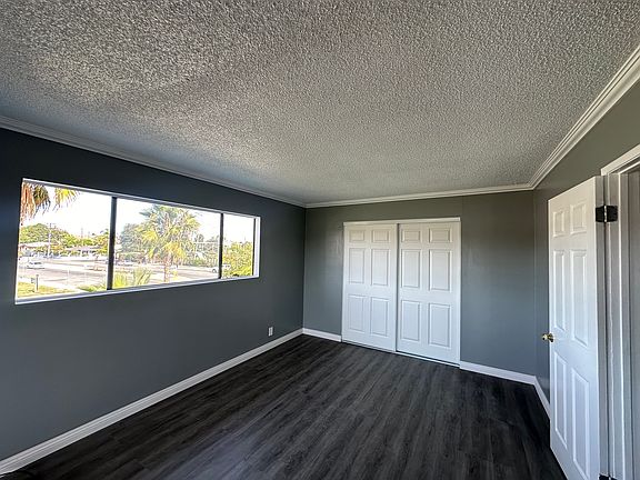 3rd image of 4139 Paramount Blvd Spc 1