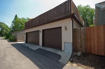 2nd image of 1833 Bohland Ave