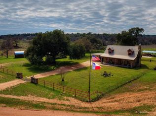 825 Cr 215b, Llano, TX 78643