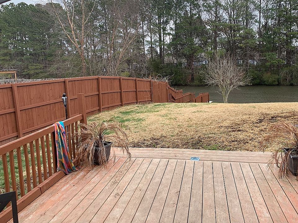 2nd image of 314 Sussex Ct