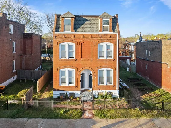 2749 Arsenal St, Saint Louis, MO 63118