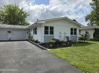 39 Blake Cir, Brick, NJ 08724