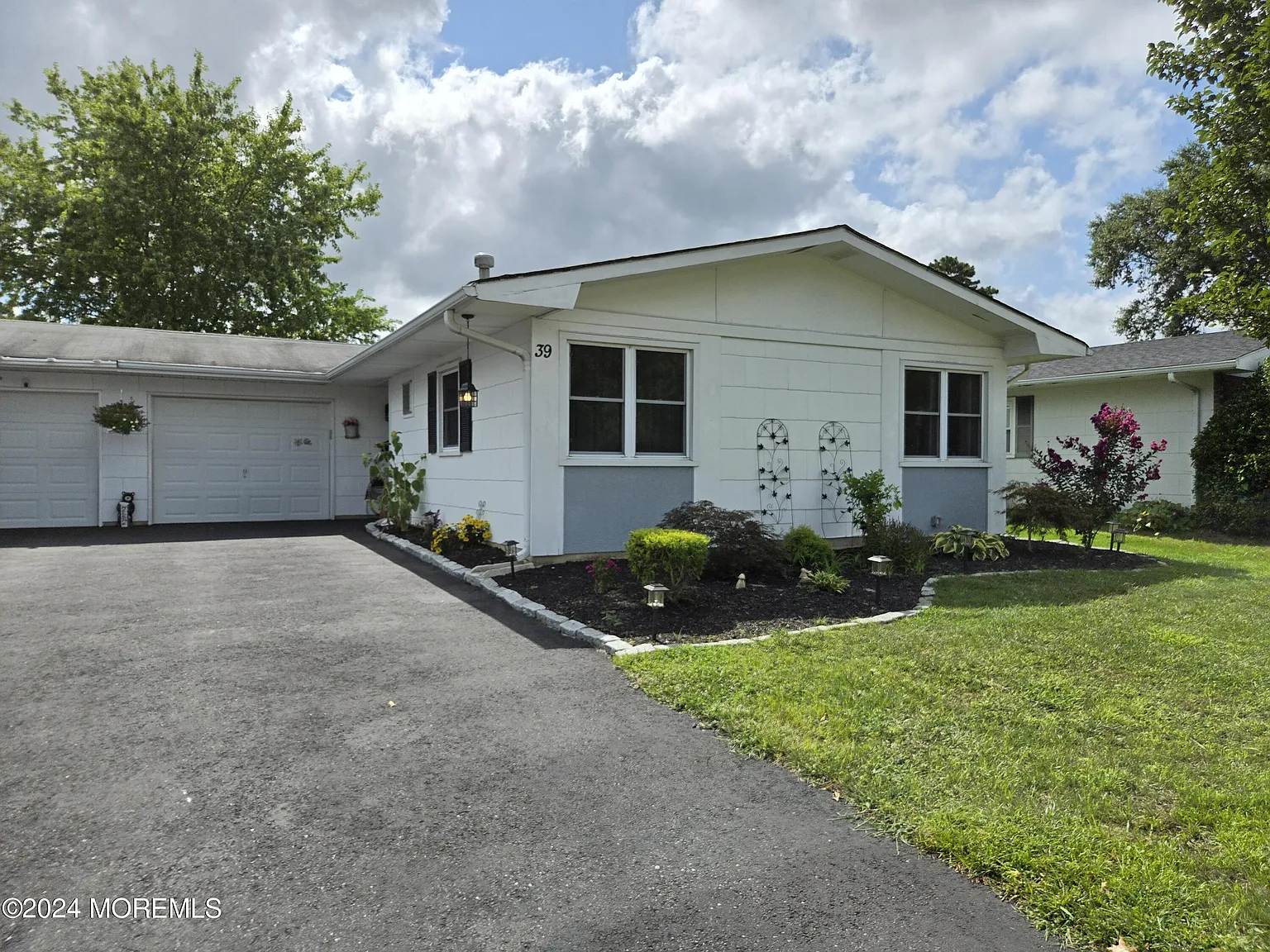 39 Blake Cir photo 1