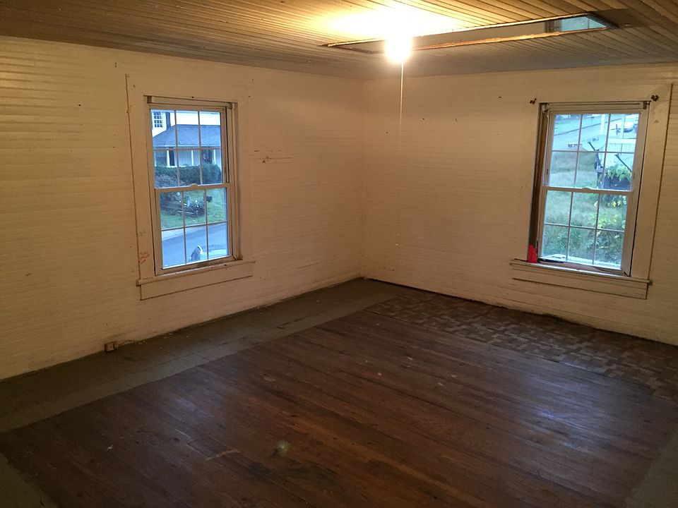 1st image of 20 Hammett St