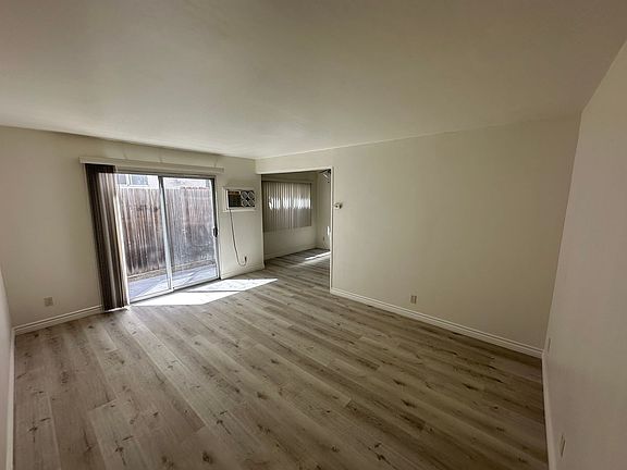 5th image of 4168 Illinois St APT 4
