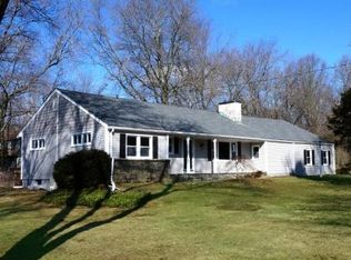 3325 Huntington Rd, Stratford, CT 06614