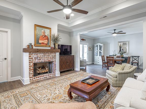 4th image of 3308 Stone Creek Dr