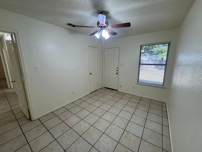 8045 Cannonwood Dr — Photo 13