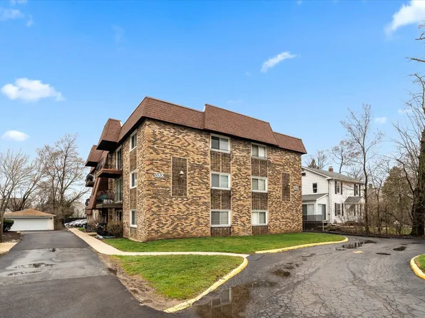 5520 Belmont Rd APT 3B, Downers Grove, IL 60515