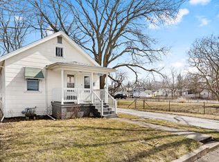 804 N McKinley Ave, Champaign, IL 61821