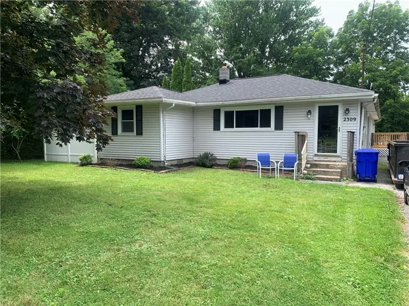 2309 Manitou Rd, Rochester, NY 14606