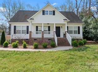 4053 Crestview Dr, Rock Hill, SC 29732