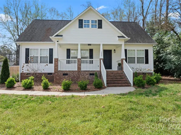 4053 Crestview Dr, Rock Hill, SC 29732