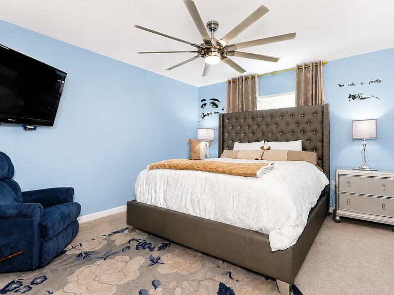 2450 McKinley Dr — Photo 15