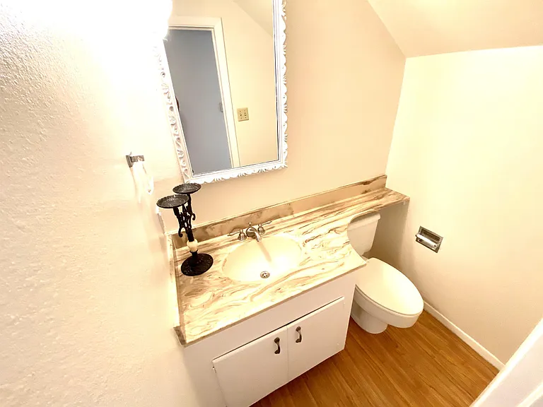 1509 Montana Ave — Photo 14