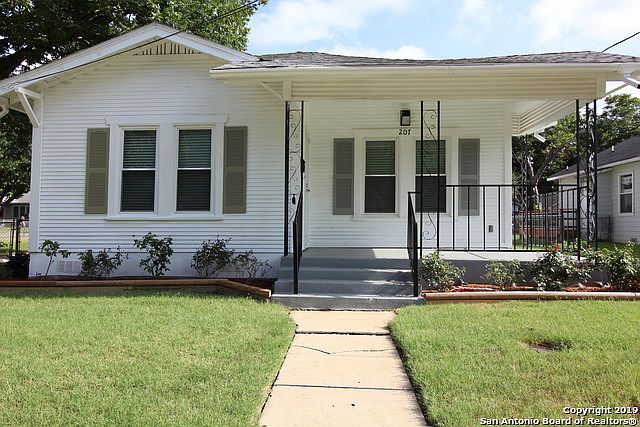 1st image of 207 Fairview Ave