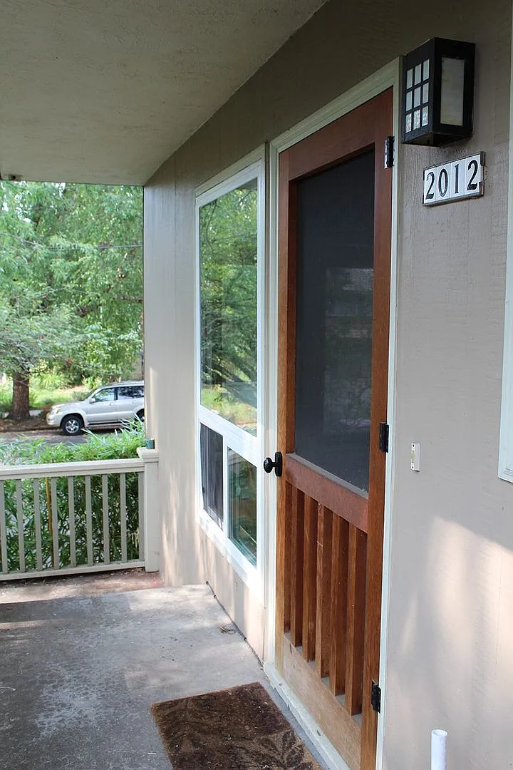 rbhl01 — Photo 3