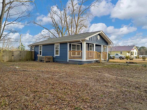 2nd image of 1917 Sadlertown Rd