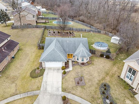 2nd image of 8811 Cotter Cir