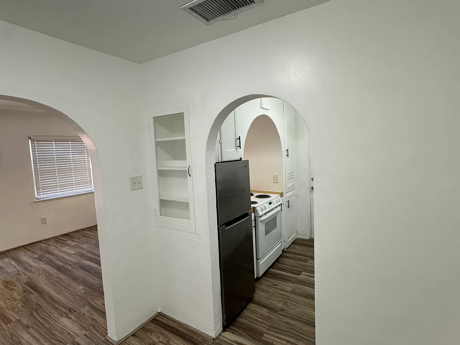 1 bed, 550 sqft, $1,425 — Photo 3