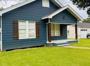 6620 Terrell St, Groves, TX 77619