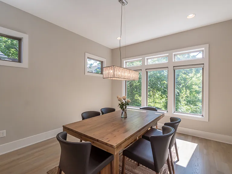 406 E Side Ave SE — Photo 40
