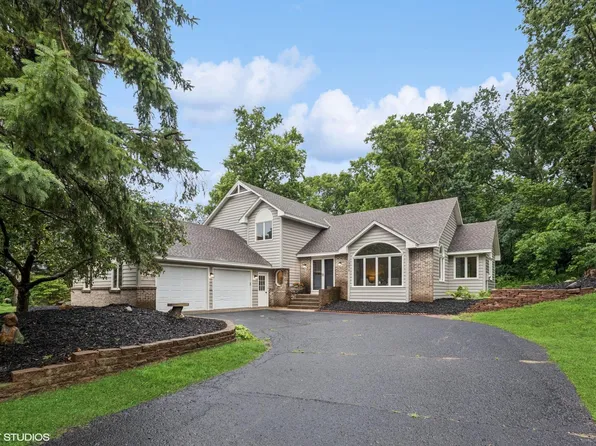 13875 Pennock Ave, Apple Valley, MN 55124