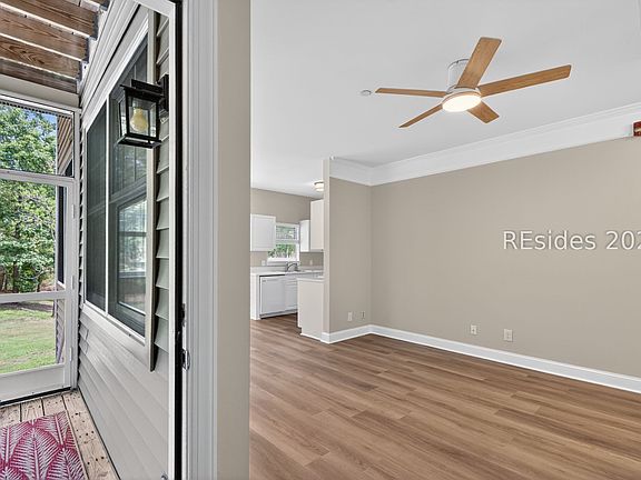 3rd image of 31 Summerfield Ct APT 113