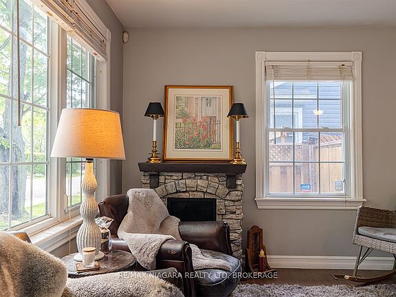 4th image of 263 Maplewood Ave