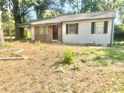 1862 Longford Dr, Saint Louis, MO, 63136