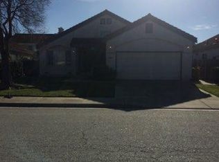 541 Arbour Ln, Hollister, CA