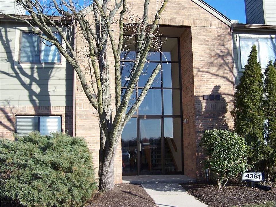 2nd image of 4361 Village Parkway Cir W APT 3